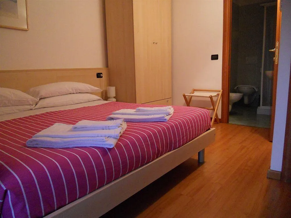 Hotel Vista Lago Brunate 3*,  Italie