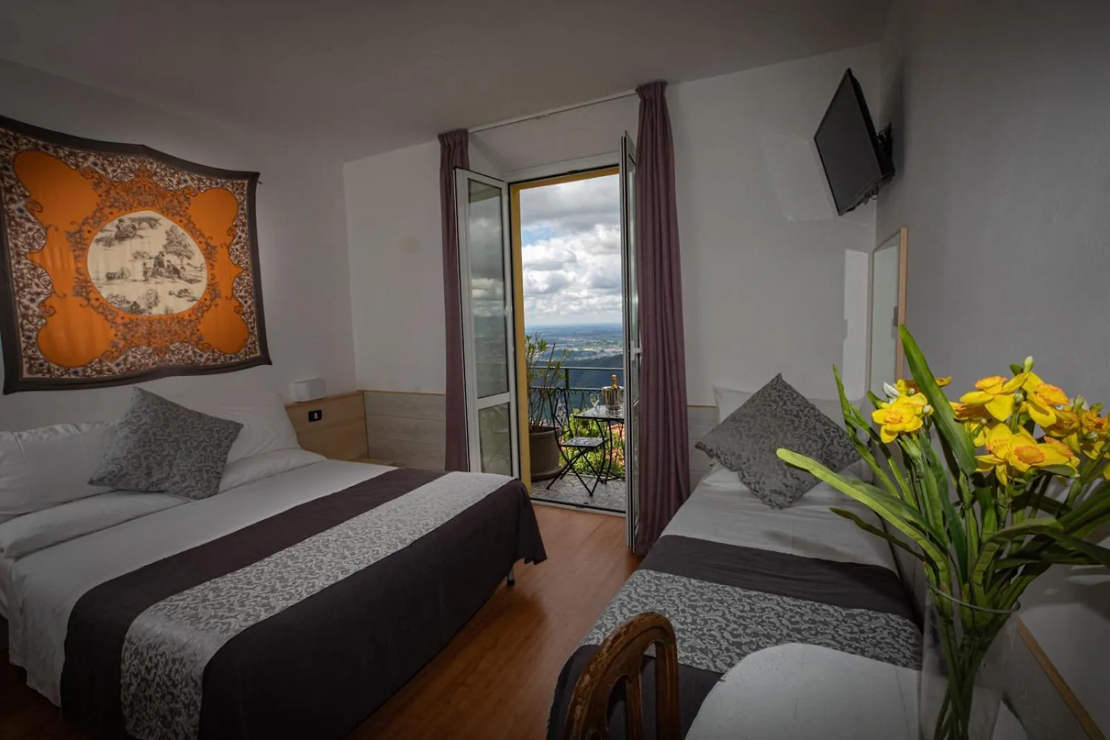 Hotel Vista Lago Brunate