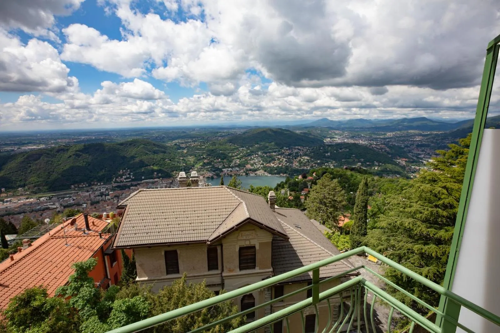 Hotel Vista Lago Brunate