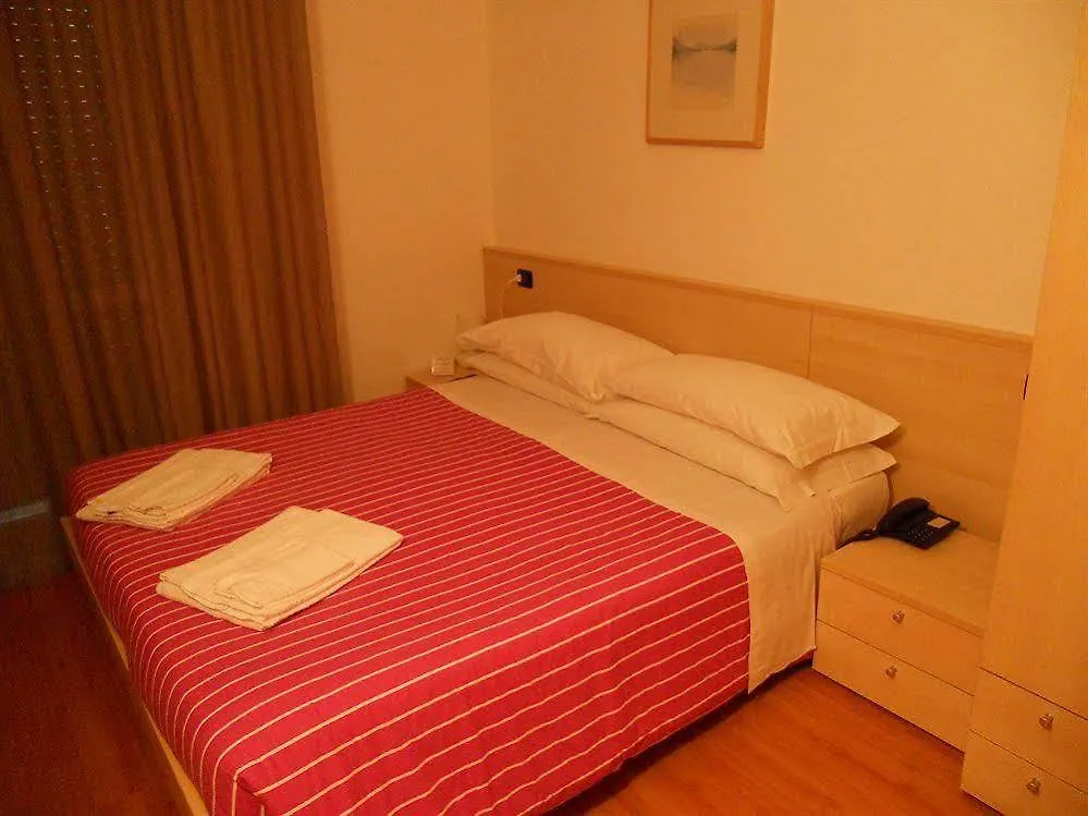 Hotel Vista Lago Brunate